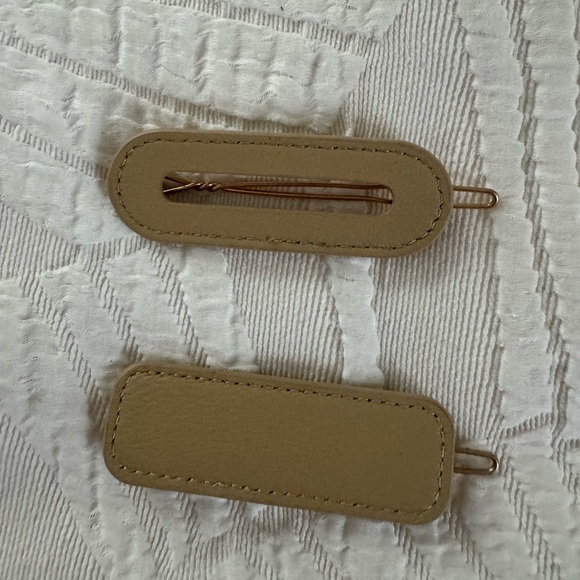 Zara pack of leather hair clips main image 8